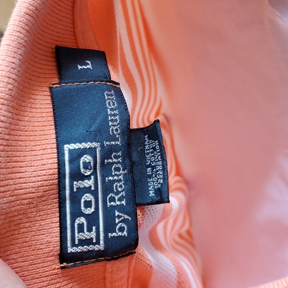 Polo - Picture 2 of 2